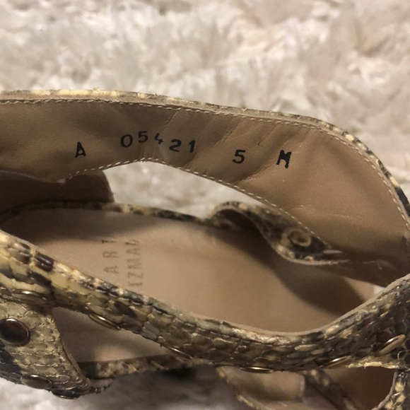 Stuart Weitzman - Picture 5 of 6